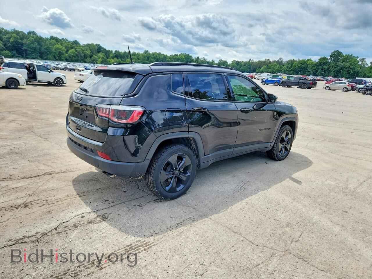 2018 JEEP COMPASS - VIN: 3C4NJDBB9JT304070 - Photo 3
