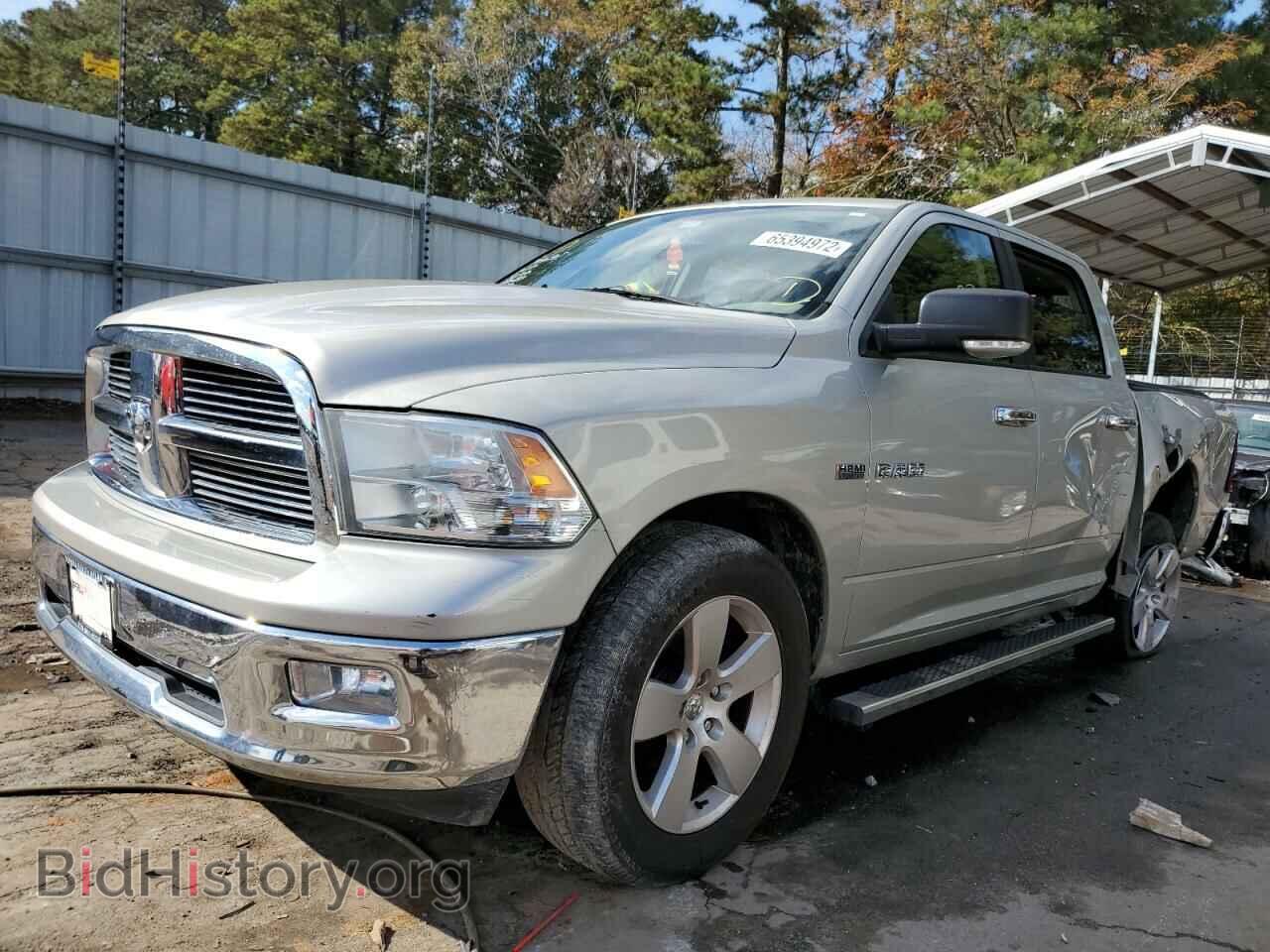 2010 DODGE RAM 1500 - VIN: 1D7RB1CT8AS190106 - Фото 2