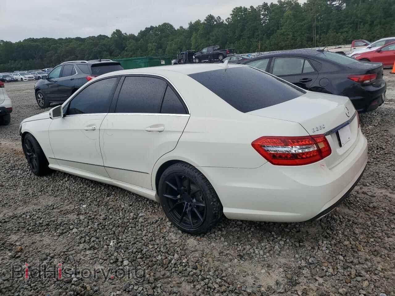 2011 MERCEDES-BENZ E-CLASS - VIN: WDDHF5GB4BA368514 - Фото 2