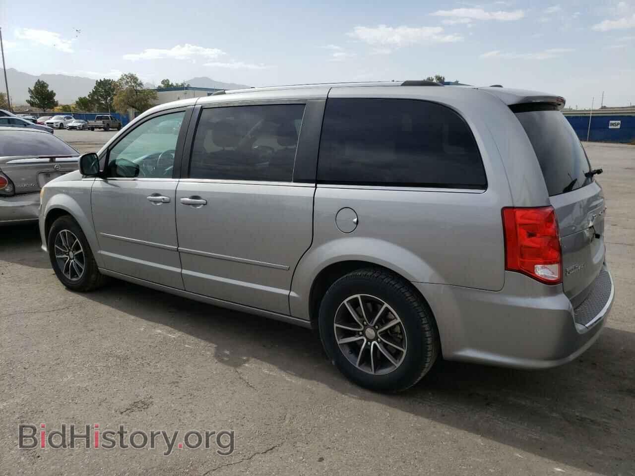 2017 DODGE CARAVAN - VIN: 2C4RDGCG2HR600095 - Photo 2
