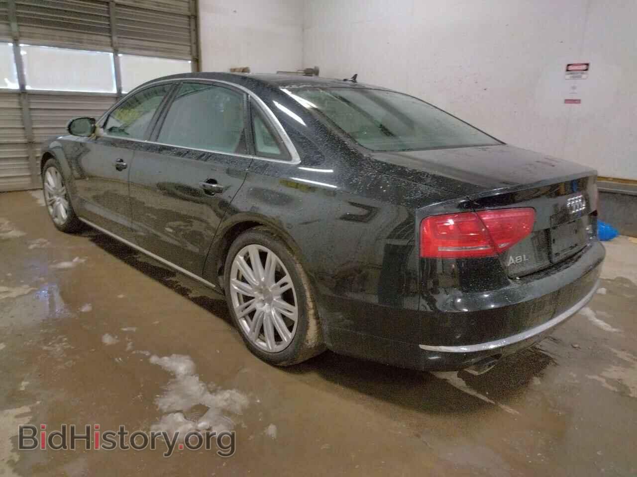 2011 AUDI A8 - VIN: WAURVAFD0BN013052 - Фото 2