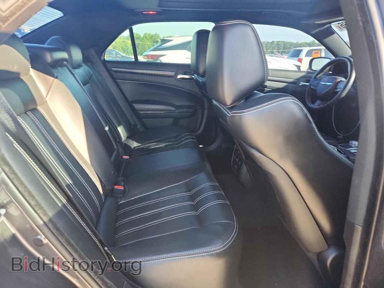 2015 CHRYSLER 300 - VIN: 2C3CCABT3FH818381 - Фото 10