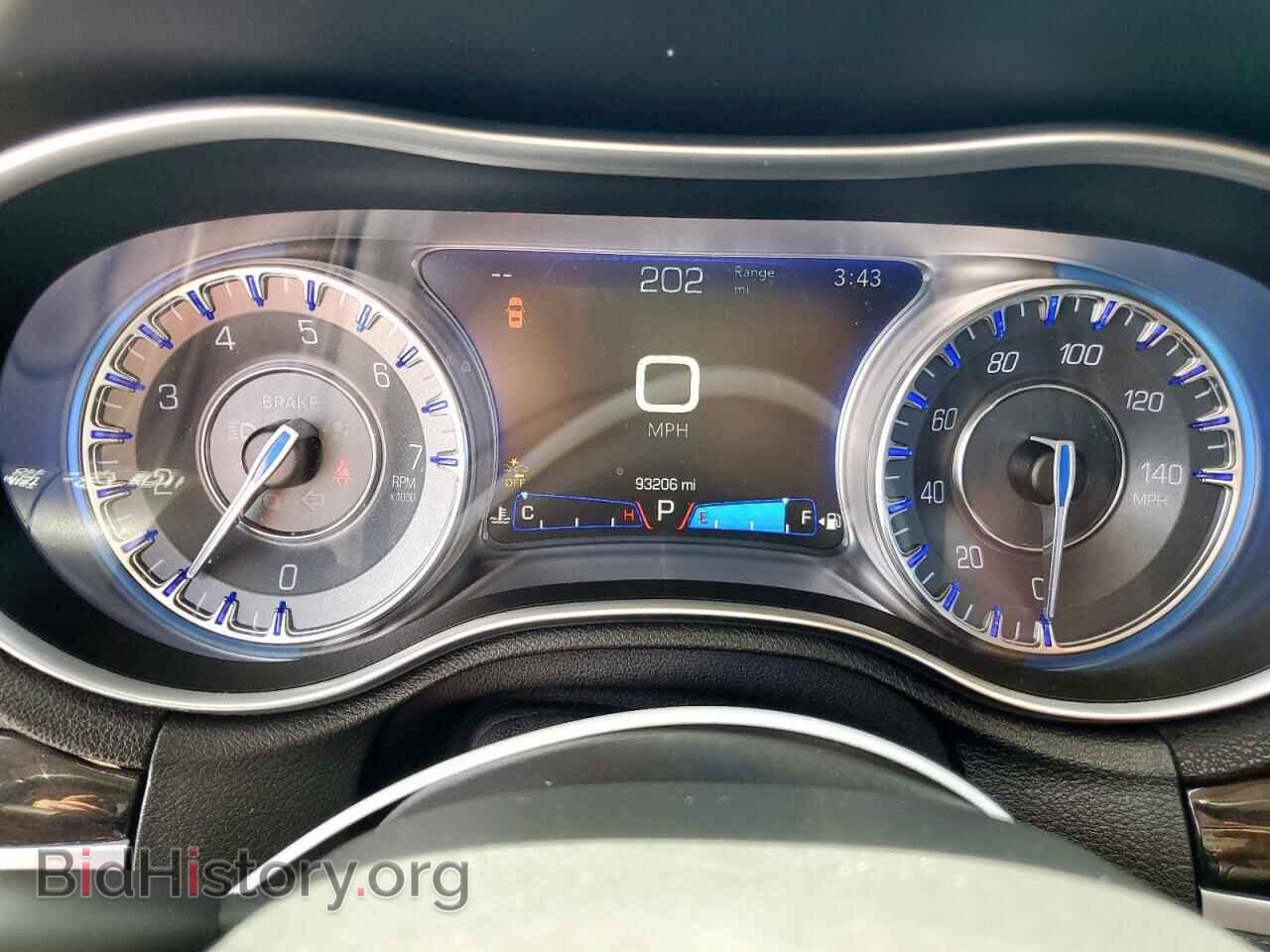 2017 CHRYSLER 300 - VIN: 2C3CCAEG1HH586705 - Фото 9