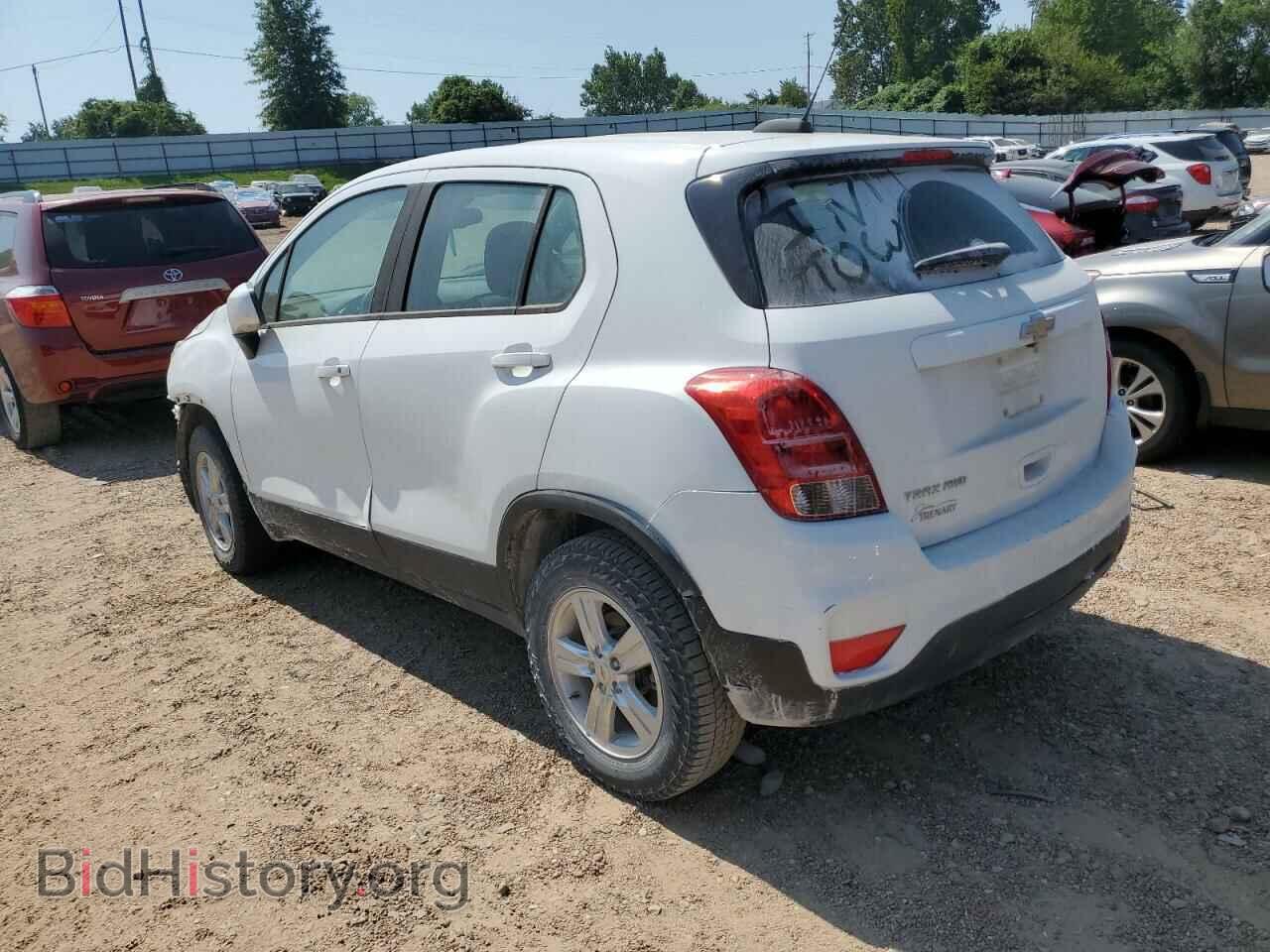 2018 CHEVROLET TRAX - VIN: KL7CJNSB2JB520886 - Фото 2