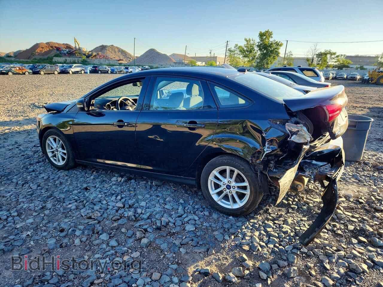 2017 FORD FOCUS - VIN: 1FADP3F28HL242512 - Photo 2