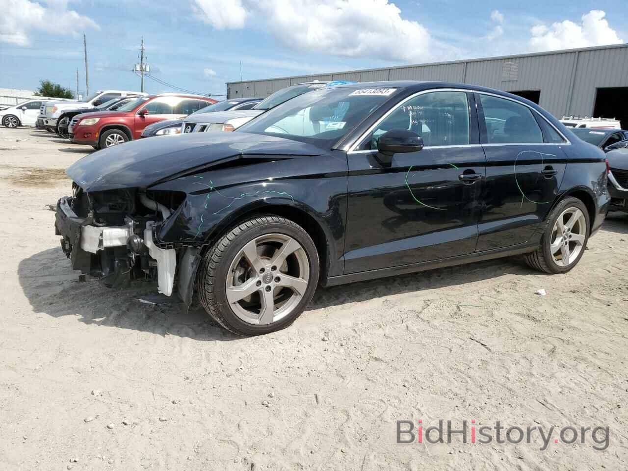 Photo WAUAUGFF3K1015261 - AUDI A3 2019