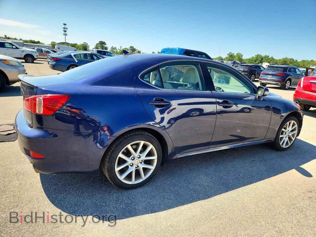 2011 LEXUS IS - VIN: JTHCF5C24B5051530 - Photo 3