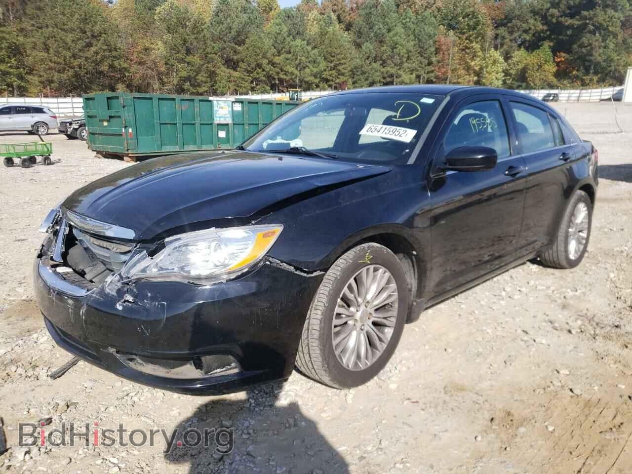 2013 CHRYSLER 200 - VIN: 1C3CCBABXDN671382 - Фото 2
