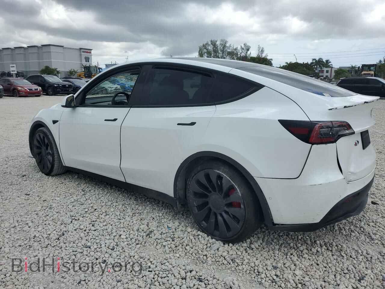 2022 TESLA MODEL Y - VIN: 7SAYGDEF5NF507233 - Фото 2