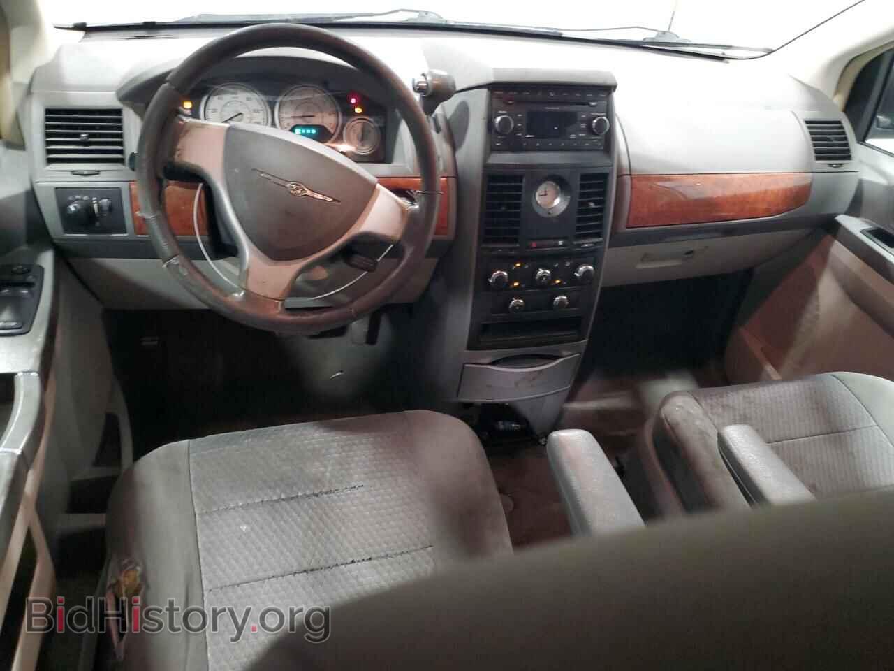 2008 CHRYSLER MINIVAN - VIN: 2A8HR44H98R743315 - Фото 8