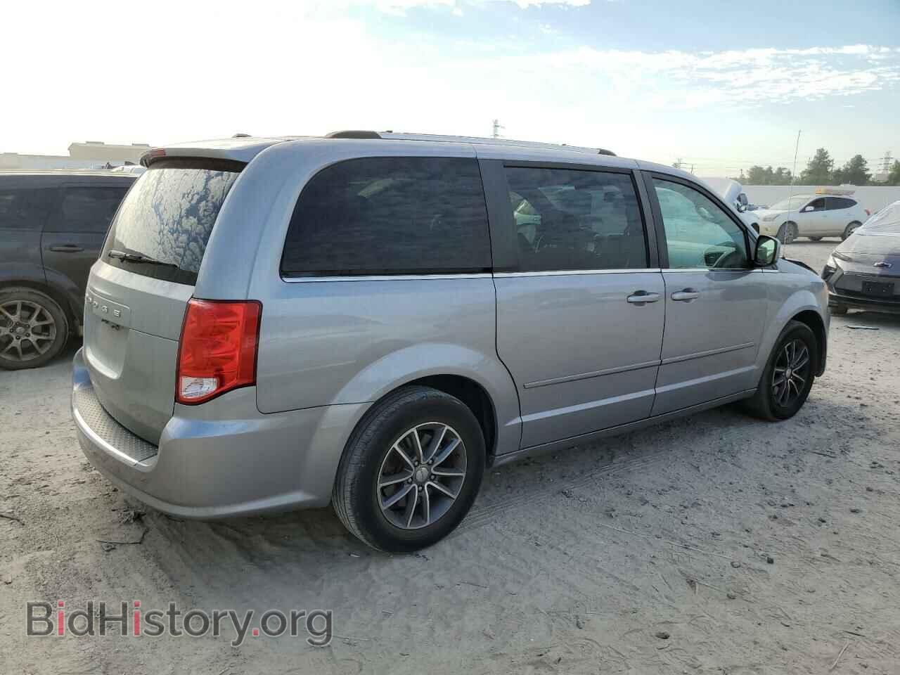 2017 DODGE CARAVAN - VIN: 2C4RDGCG8HR664545 - Фото 3