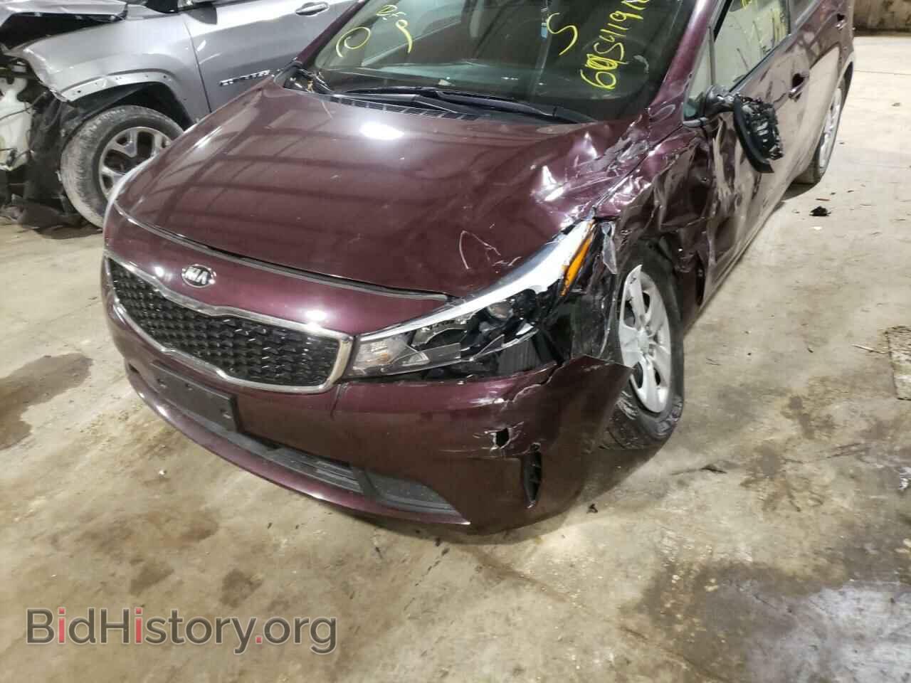 2017 KIA FORTE - VIN: 3KPFK4A76HE062741 - Фото 9
