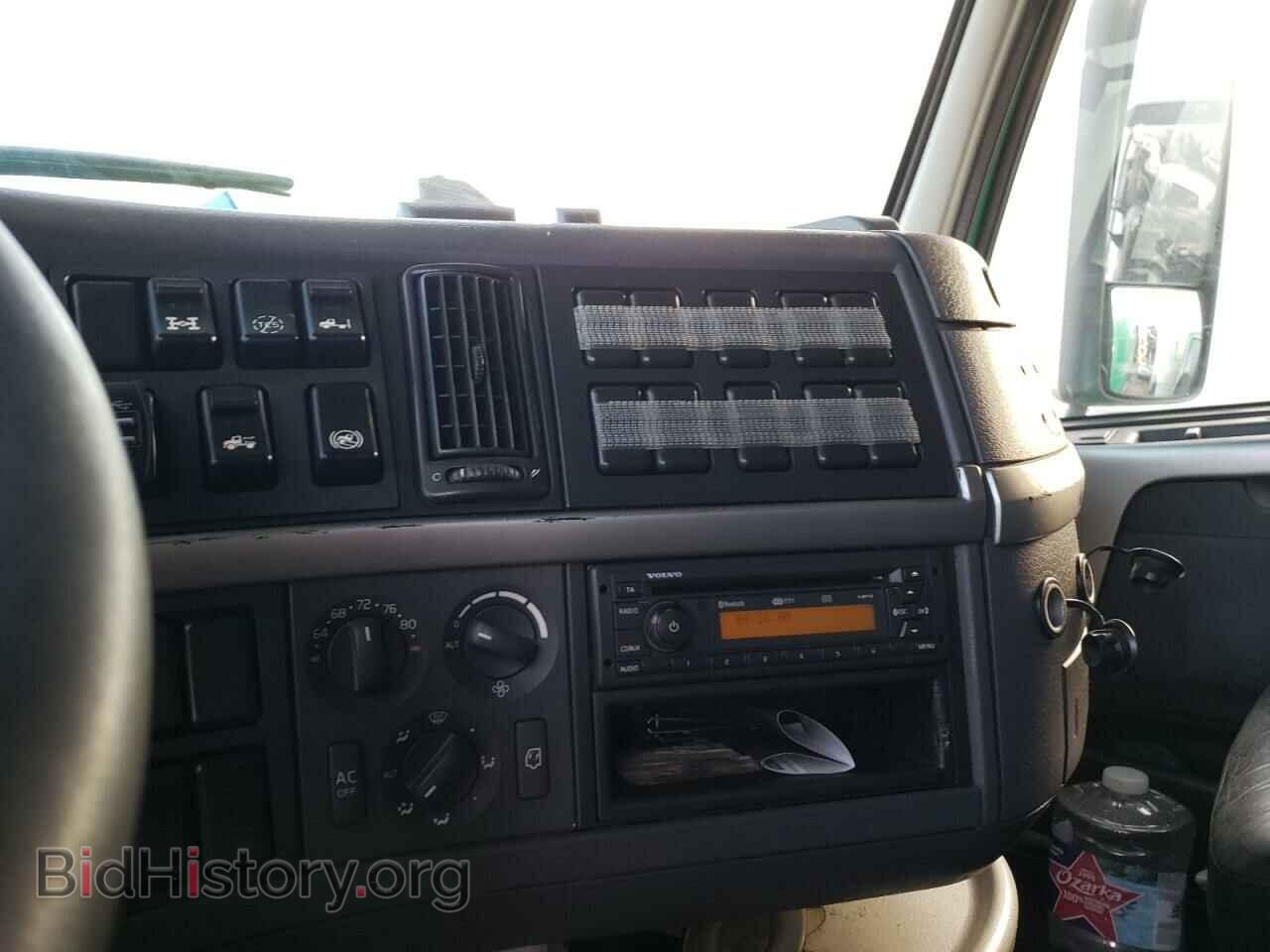 2012 VOLVO VN - VIN: 4V4NC9EJ4CN542765 - Фото 9