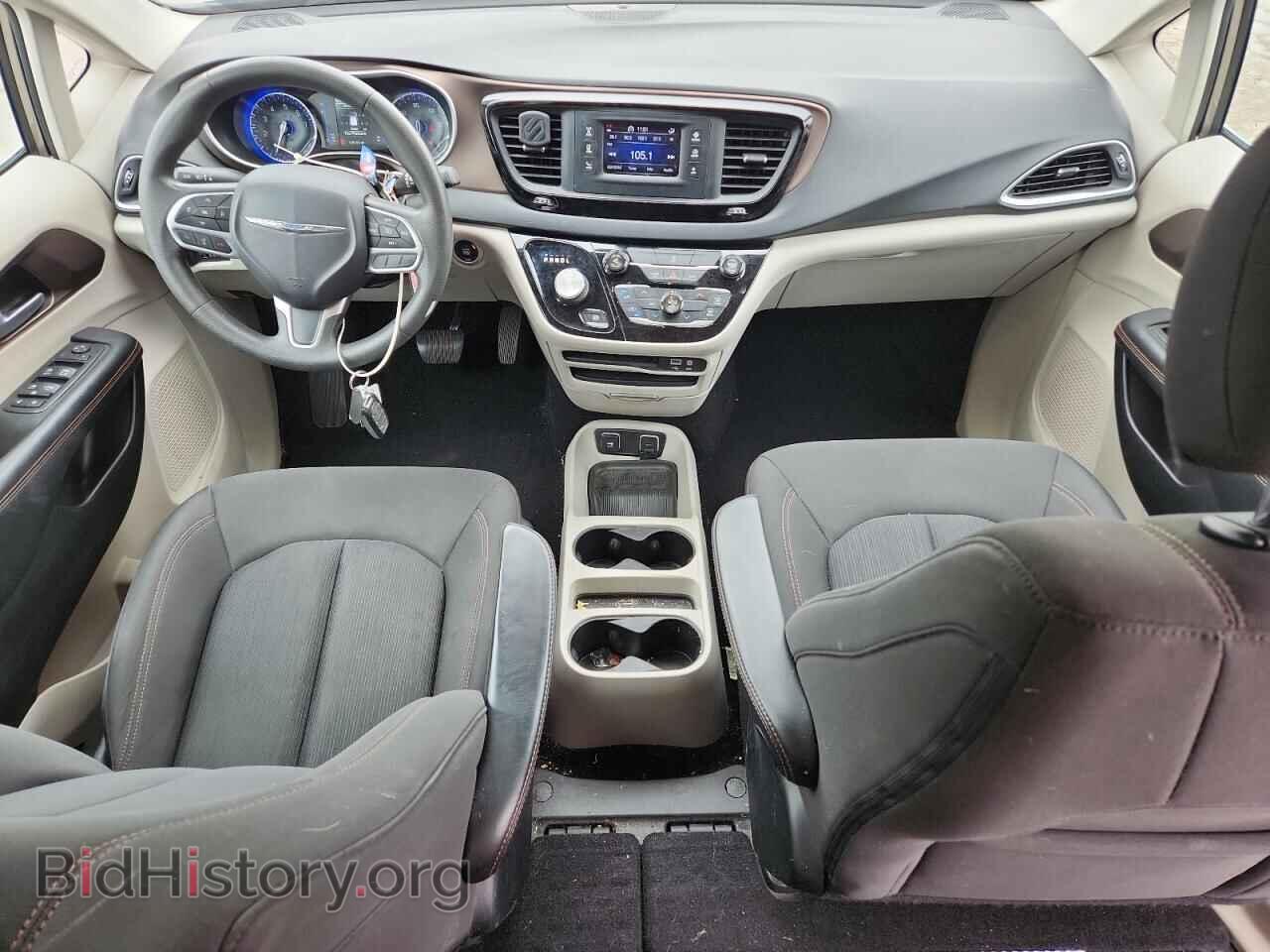 2017 CHRYSLER PACIFICA - VIN: 2C4RC1DG8HR577890 - Photo 8
