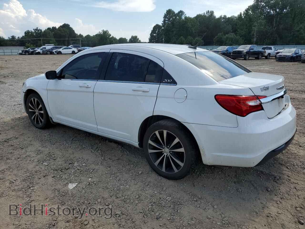 2013 CHRYSLER 200 - VIN: 1C3CCBBB5DN739604 - Фото 2