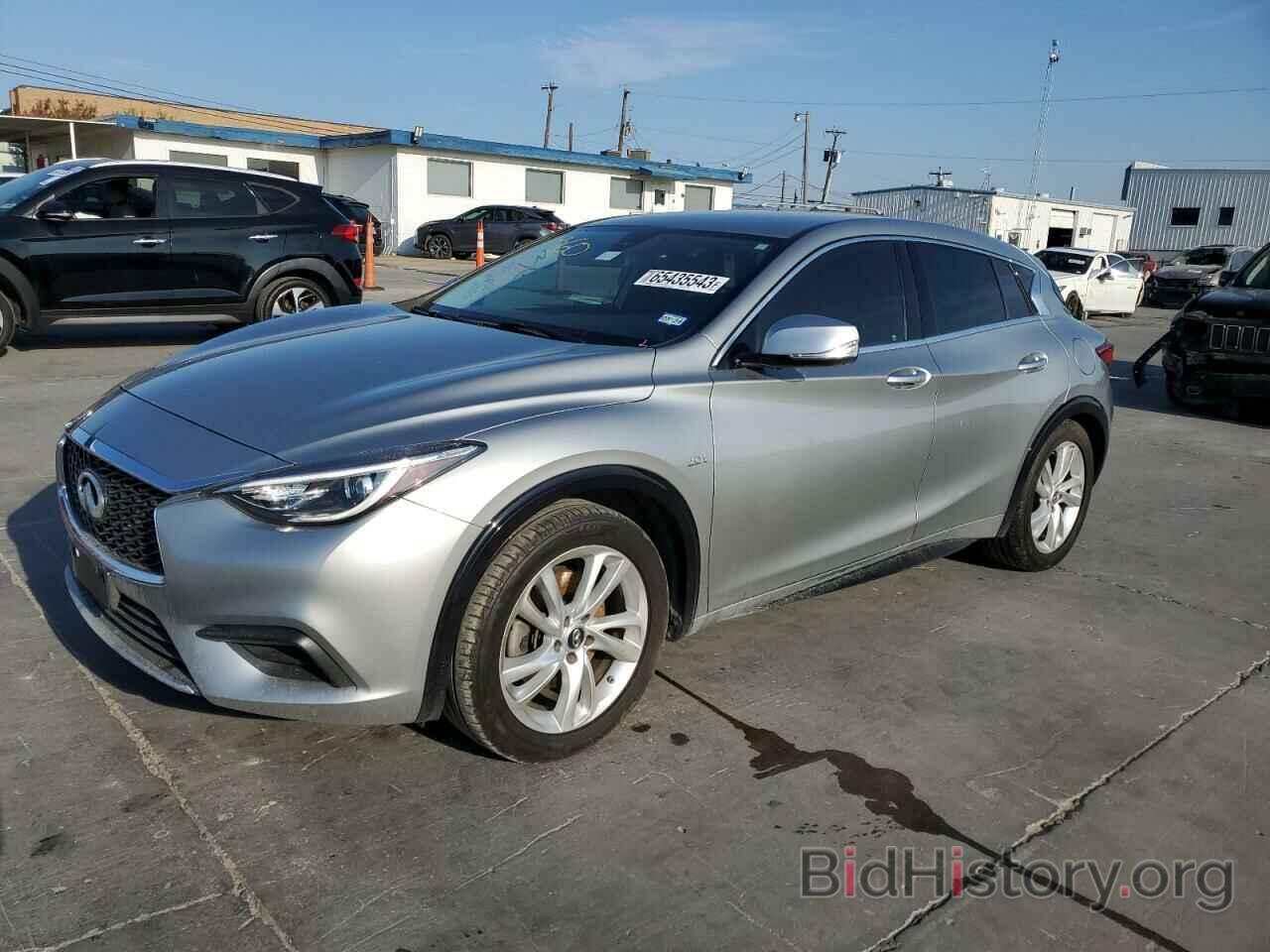 Фотография SJKCH5CP3JA059144 - INFINITI QX30 2018