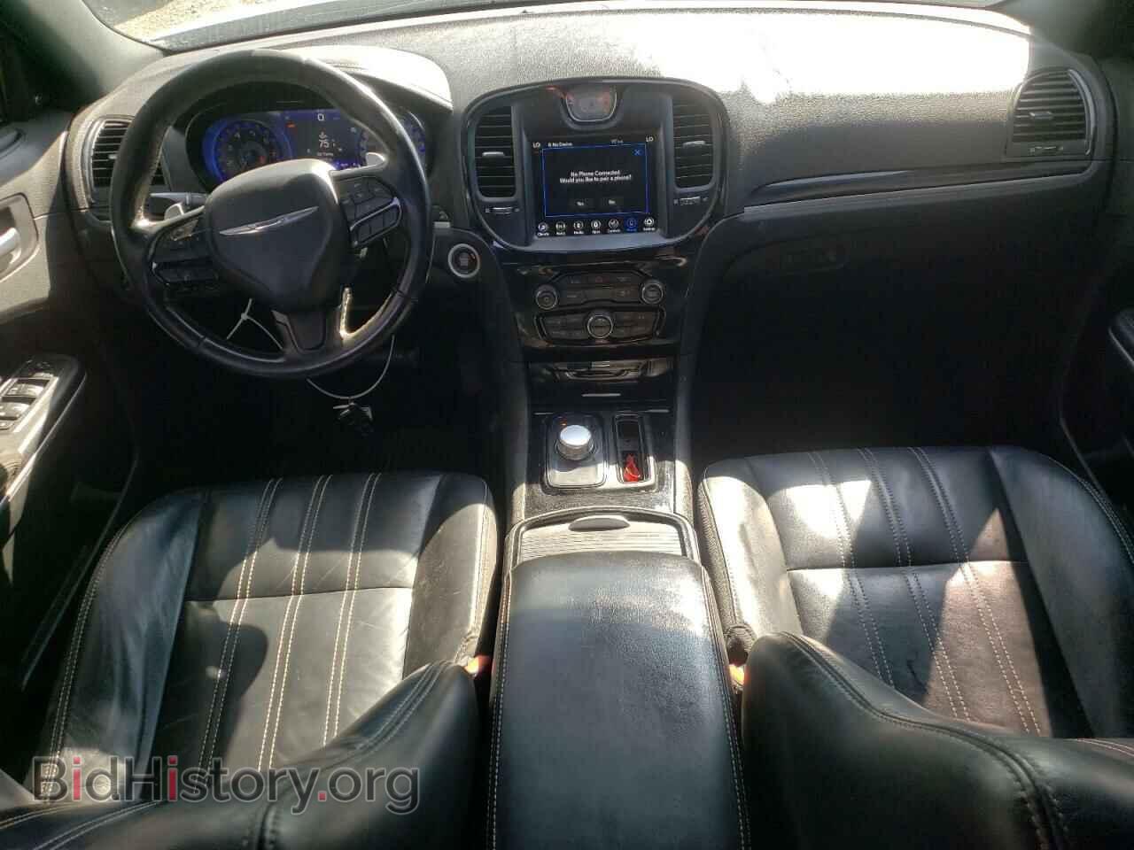 2019 CHRYSLER 300 - VIN: 2C3CCAGG7KH536864 - Фото 8