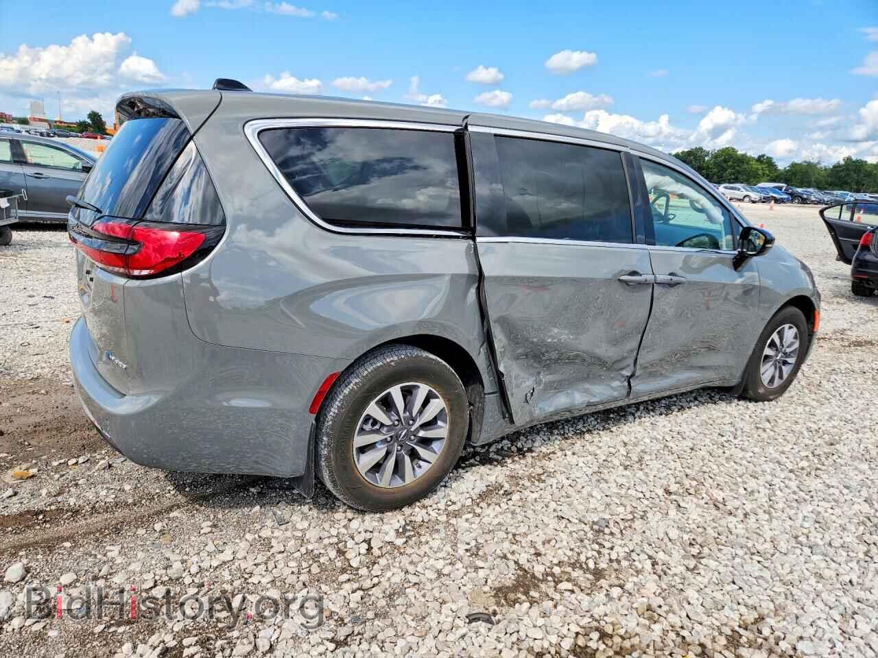 2024 CHRYSLER PACIFICA - VIN: 2C4RC1S78RR202537 - Photo 3