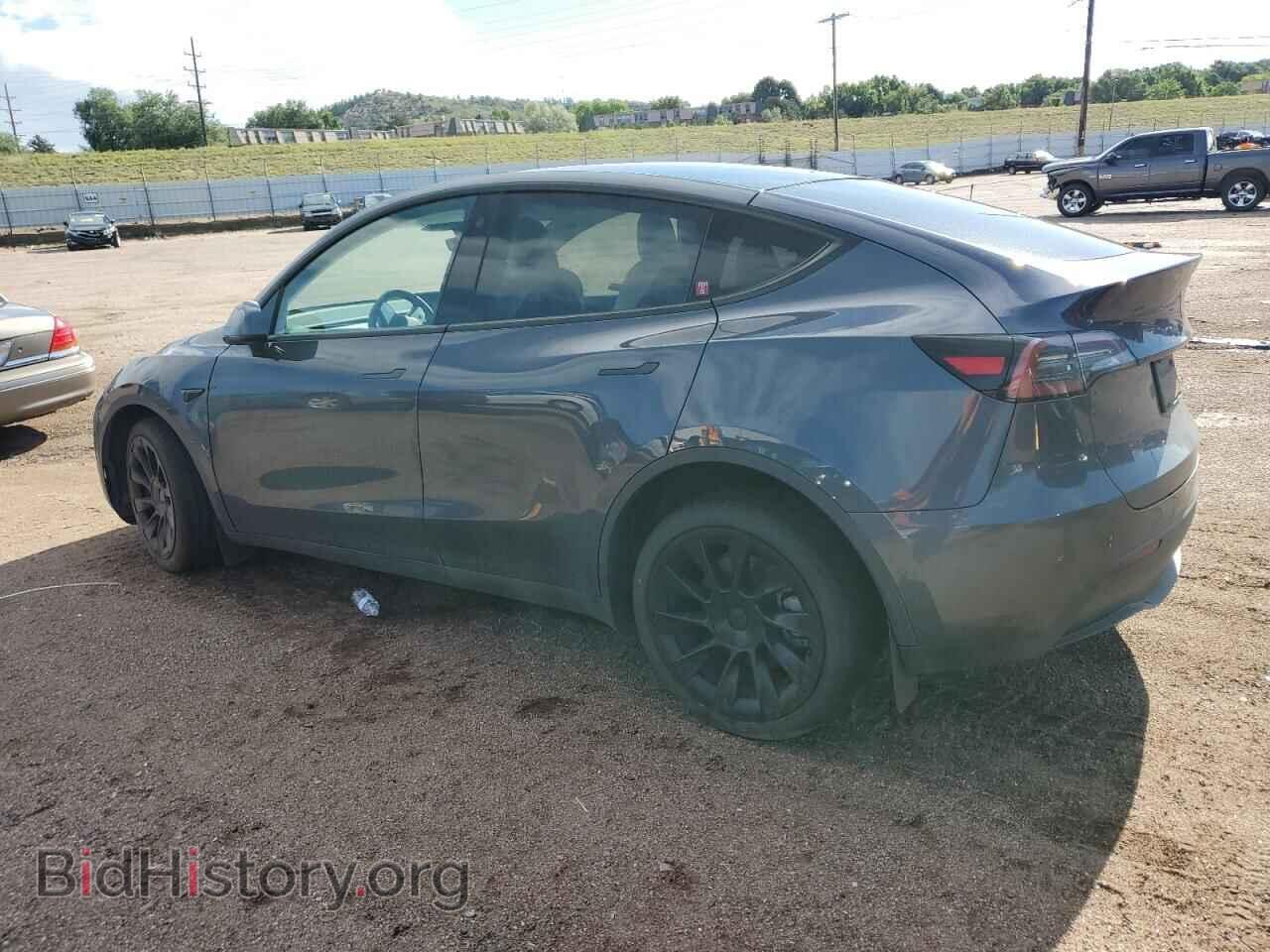 2022 TESLA MODEL Y - VIN: 7SAYGDEE2NF401748 - Фото 2
