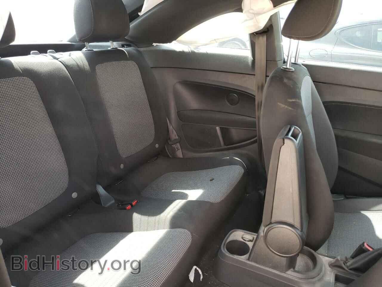 2019 VOLKSWAGEN BEETLE - VIN: 3VWFD7AT7KM708792 - Фото 10