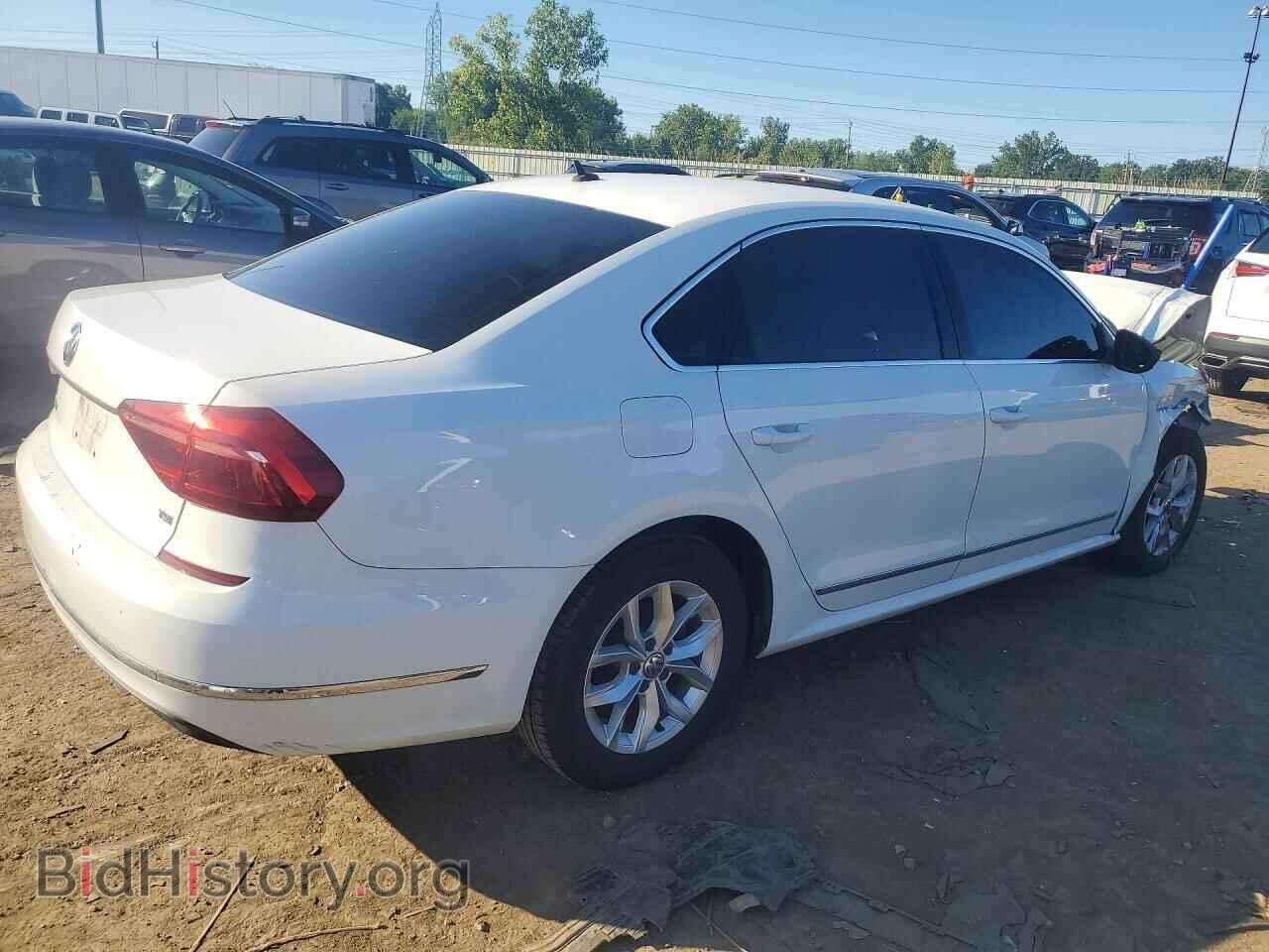 2017 VOLKSWAGEN PASSAT - VIN: 1VWAT7A37HC077601 - Photo 3