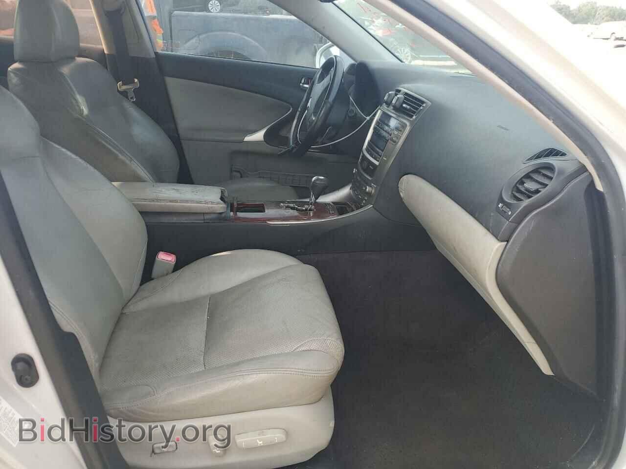 2008 LEXUS IS - VIN: JTHCK262282019904 - Photo 7