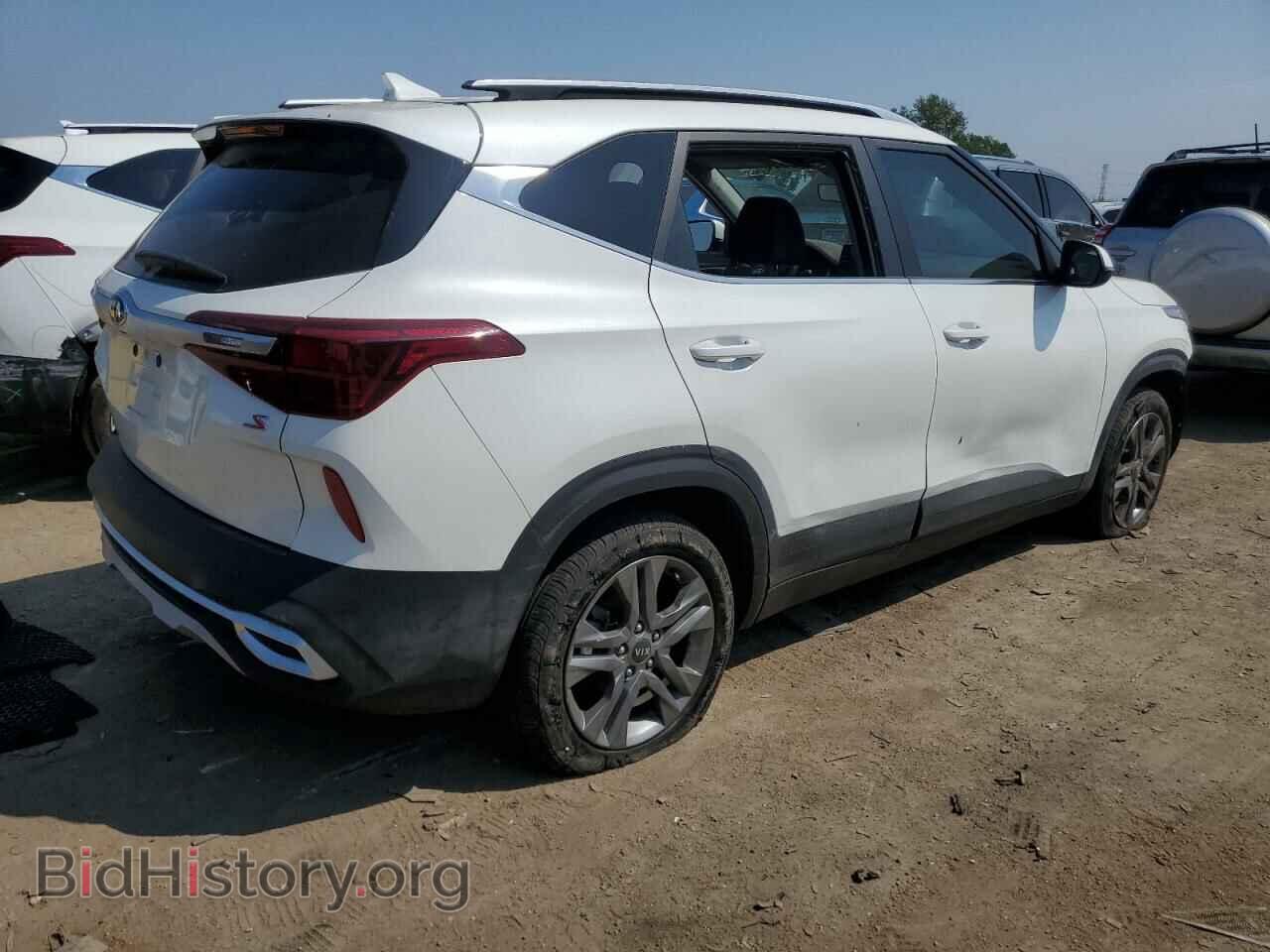 2021 KIA SELTOS - VIN: KNDEU2AA8M7228645 - Фото 3