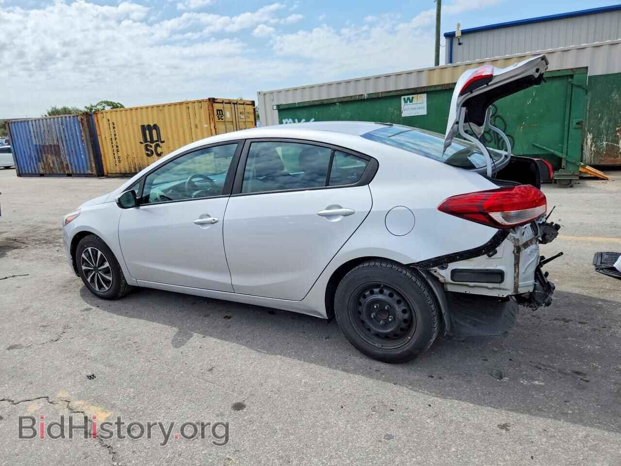 2017 KIA FORTE - VIN: 3KPFK4A73HE010824 - Photo 2
