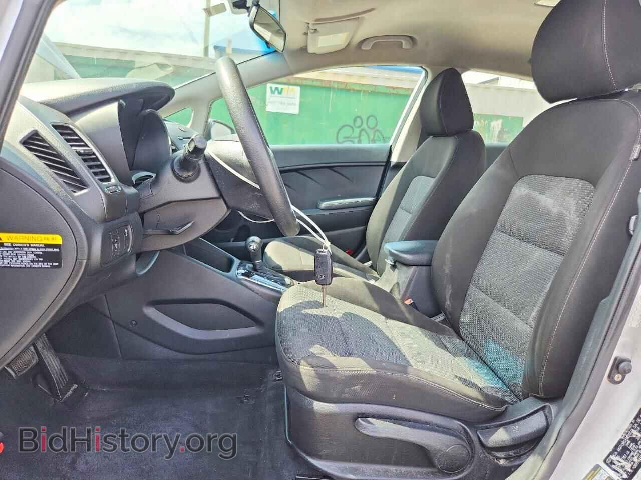 2017 KIA FORTE - VIN: 3KPFK4A73HE010824 - Photo 7