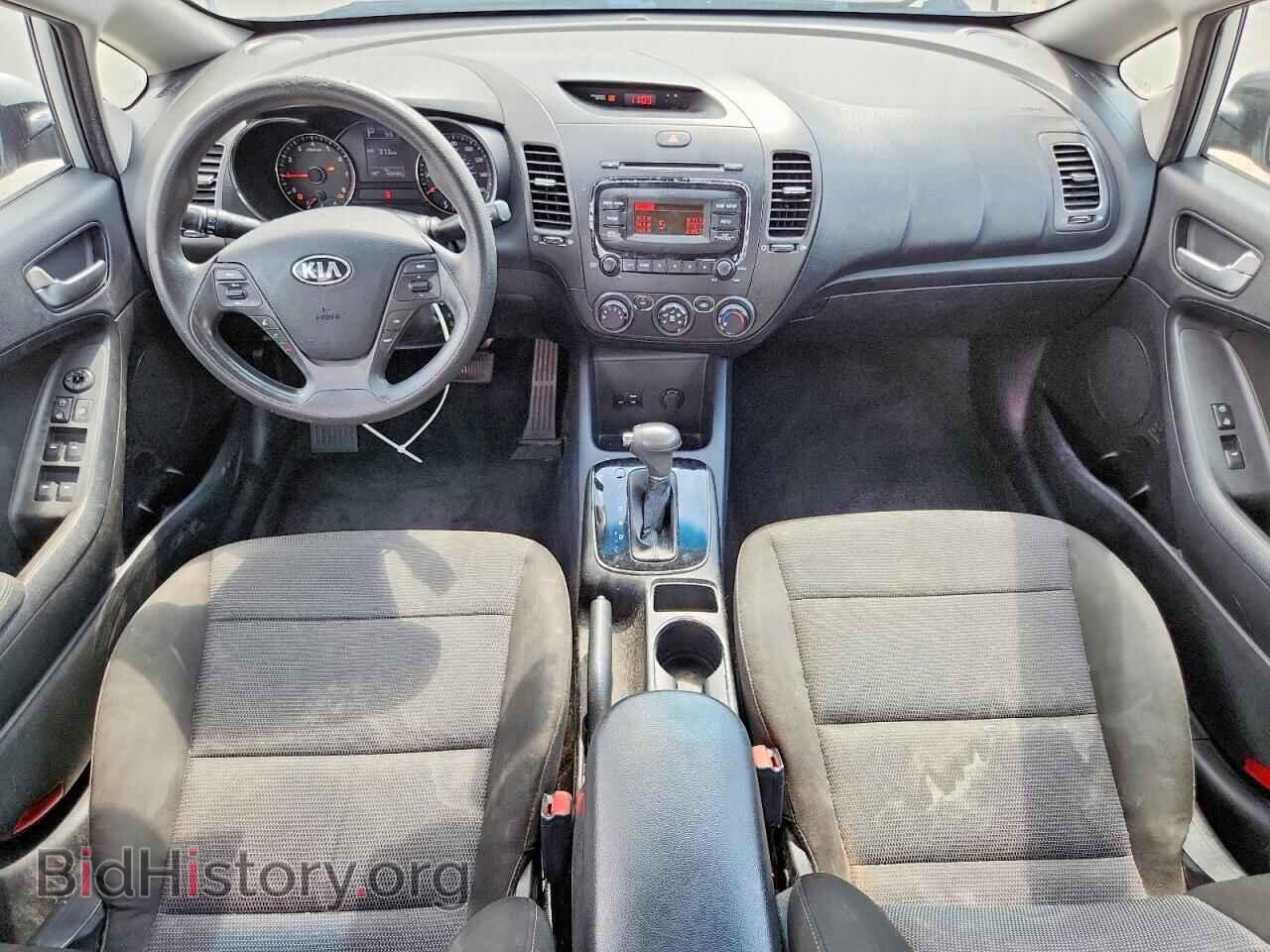 2017 KIA FORTE - VIN: 3KPFK4A73HE010824 - Photo 8