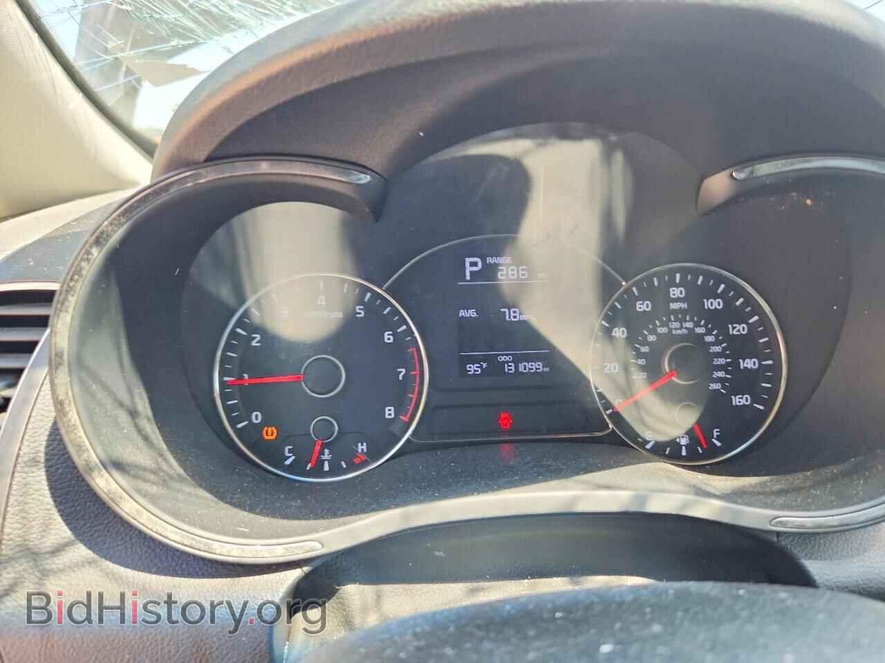 2017 KIA FORTE - VIN: 3KPFK4A77HE006808 - Photo 9