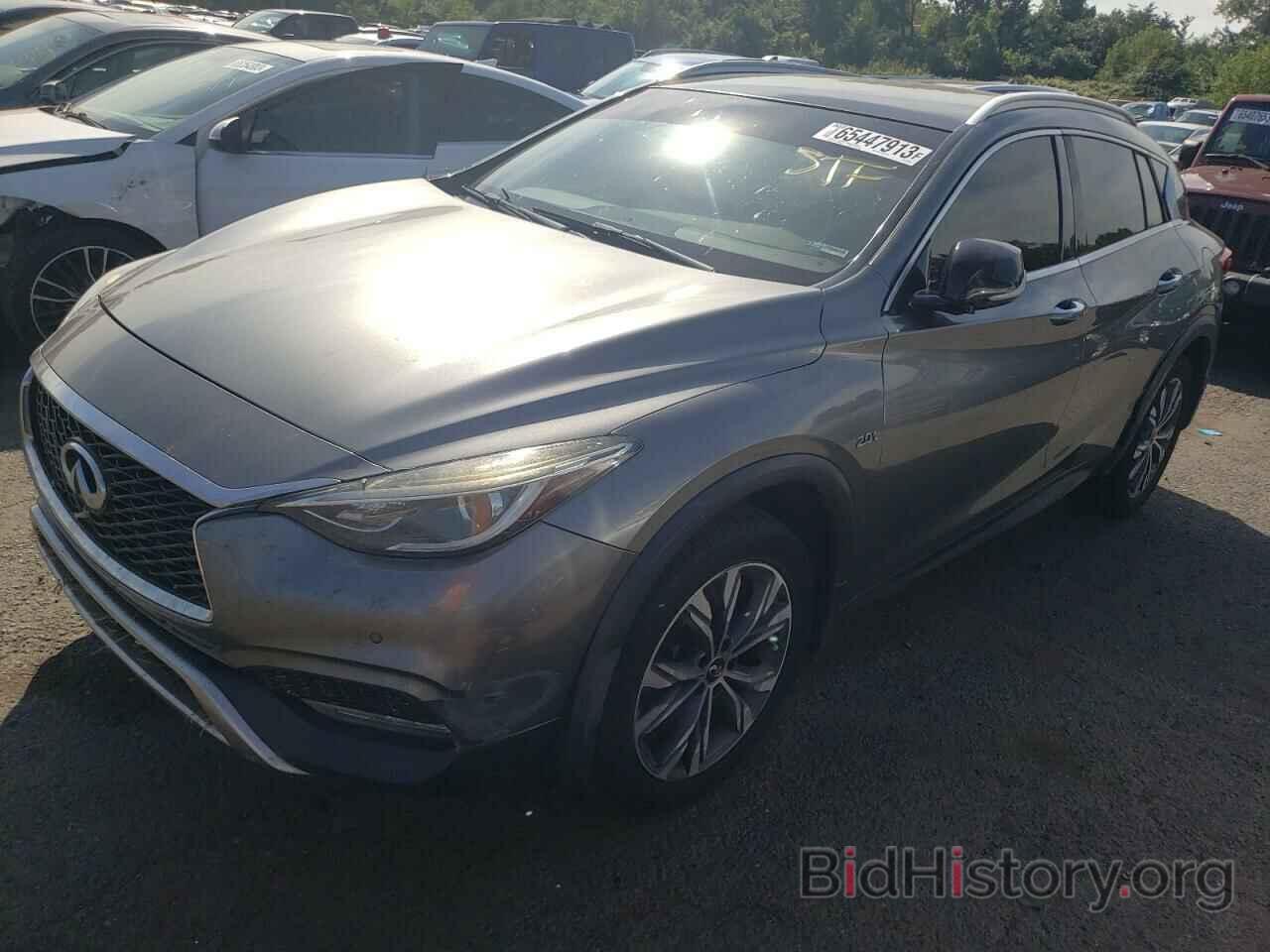 Фотография SJKCH5CR8HA023882 - INFINITI QX30 2017