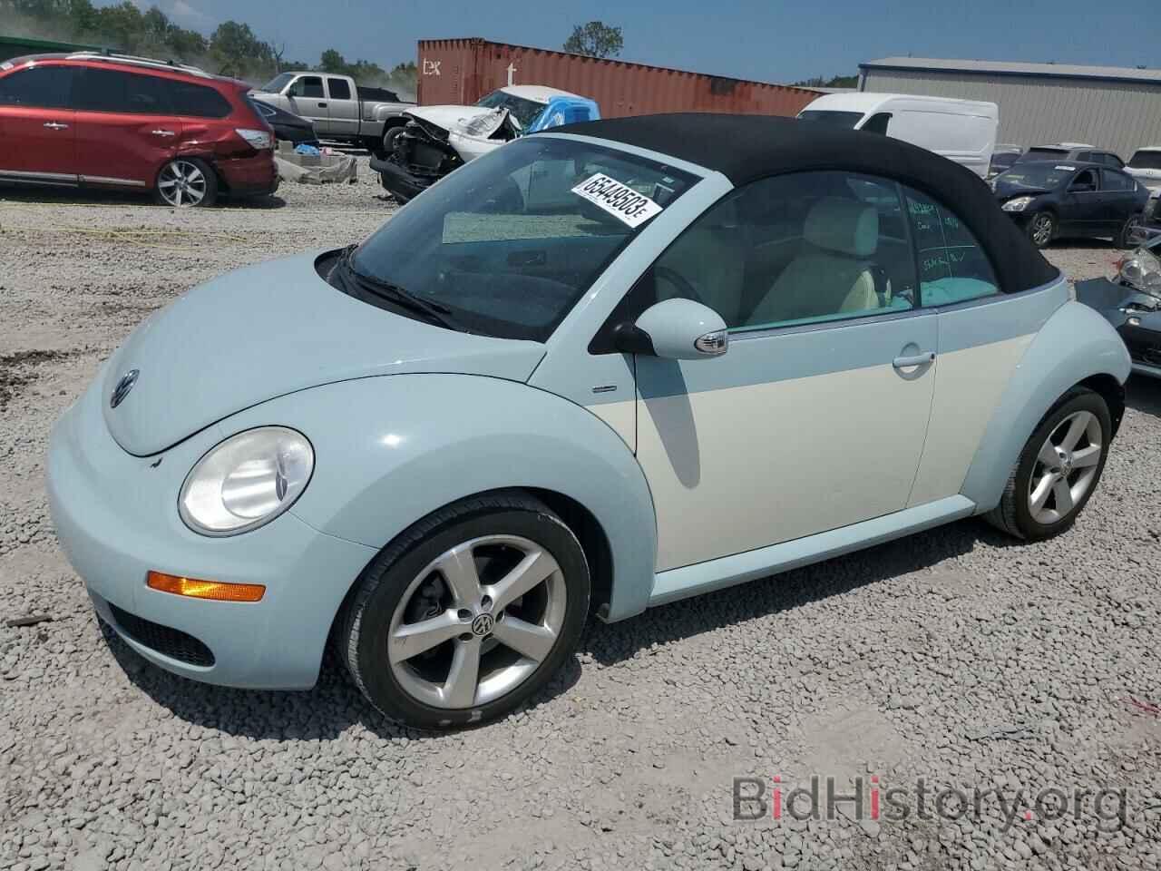 Photo 3VWRW3AL4AM006511 - VOLKSWAGEN BEETLE 2010