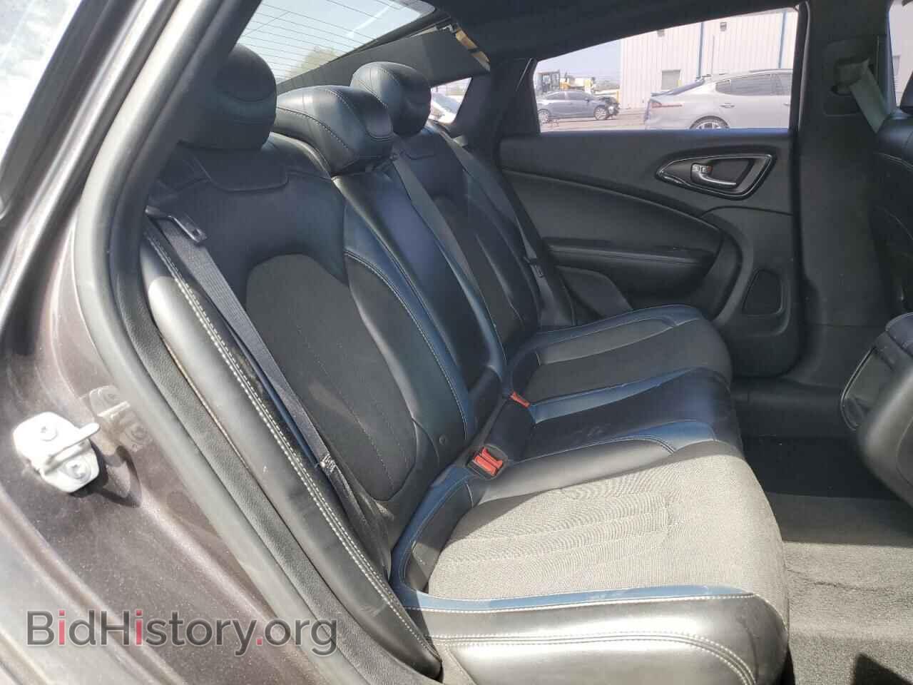 2016 CHRYSLER 200 - VIN: 1C3CCCBB3GN100373 - Фото 10