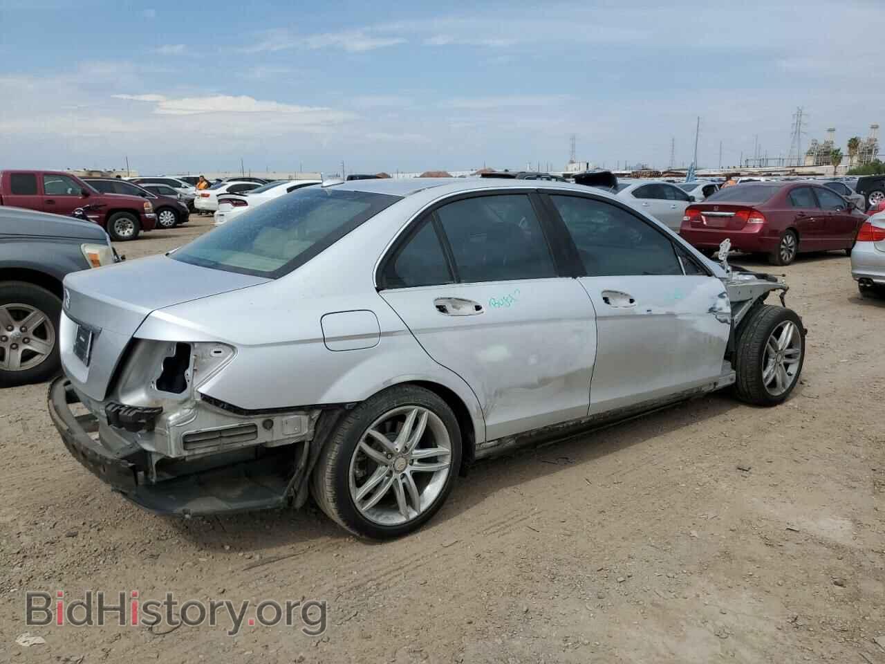 2012 MERCEDES-BENZ C-CLASS - VIN: WDDGF4HB2CA618208 - Фото 3