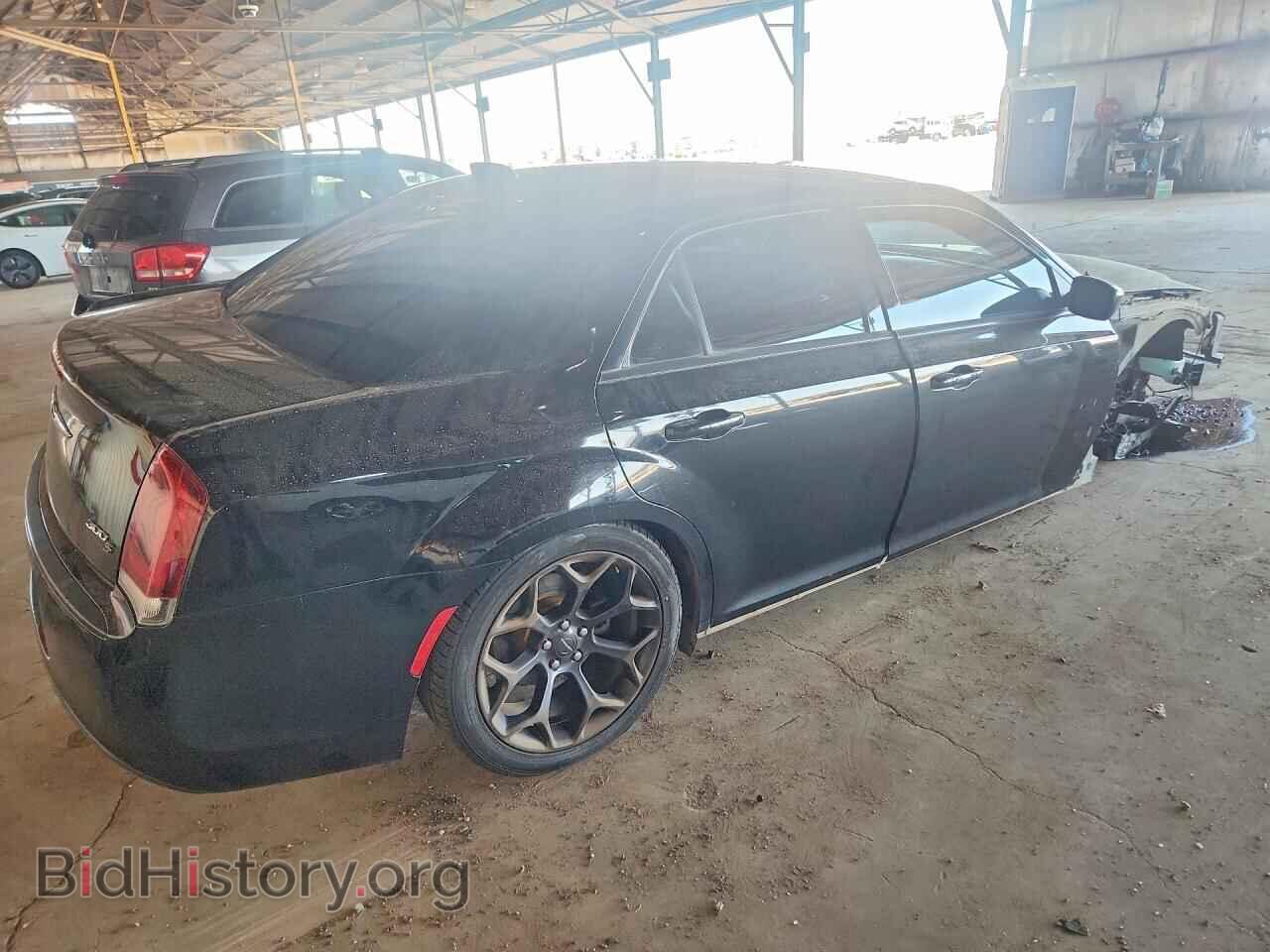 2019 CHRYSLER 300 - VIN: 2C3CCABG1KH516536 - Photo 3