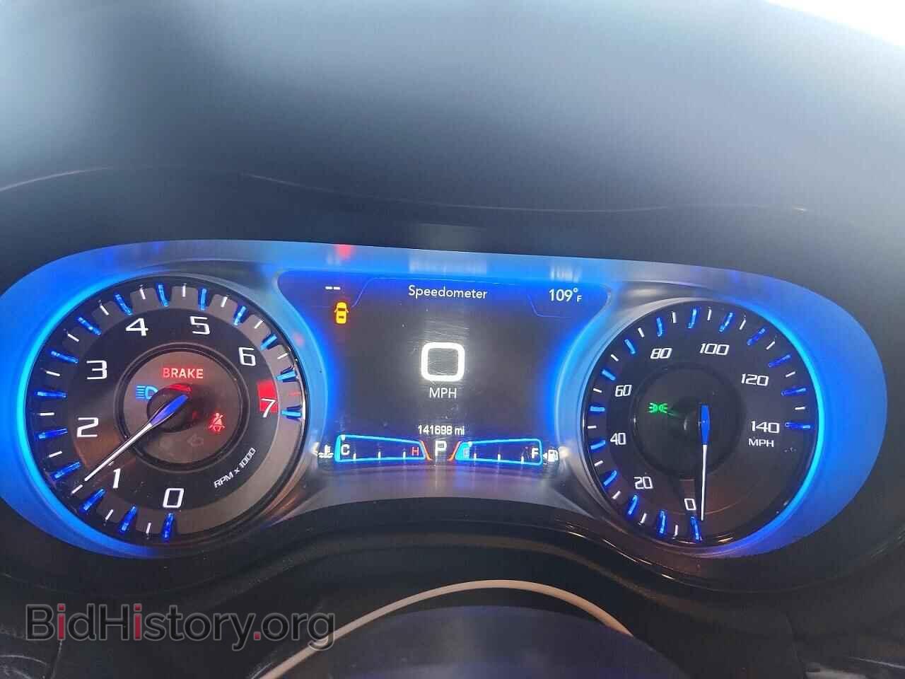 2019 CHRYSLER 300 - VIN: 2C3CCABG1KH516536 - Photo 9