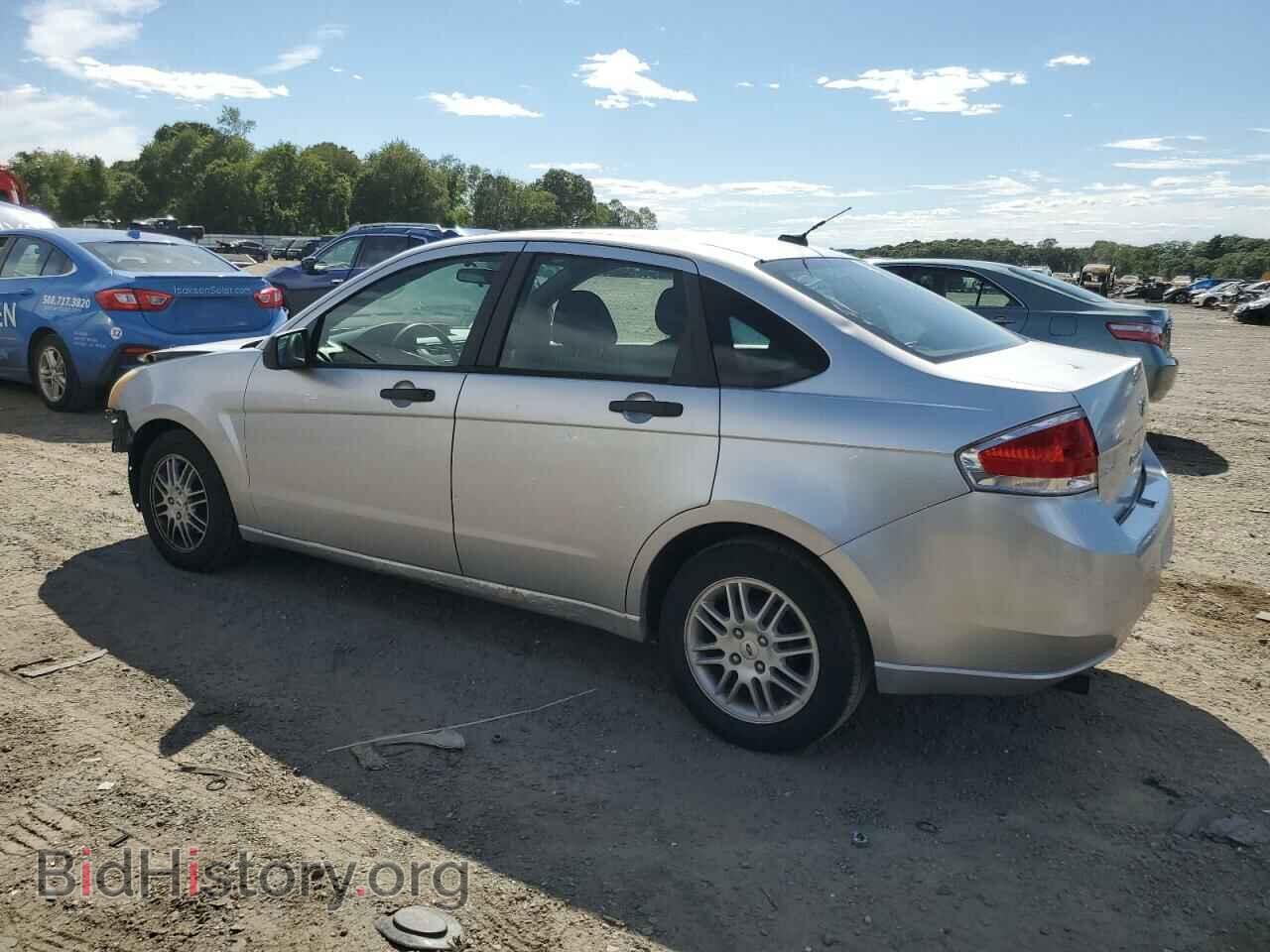 2010 FORD FOCUS - VIN: 1FAHP3FN8AW181212 - Фото 2