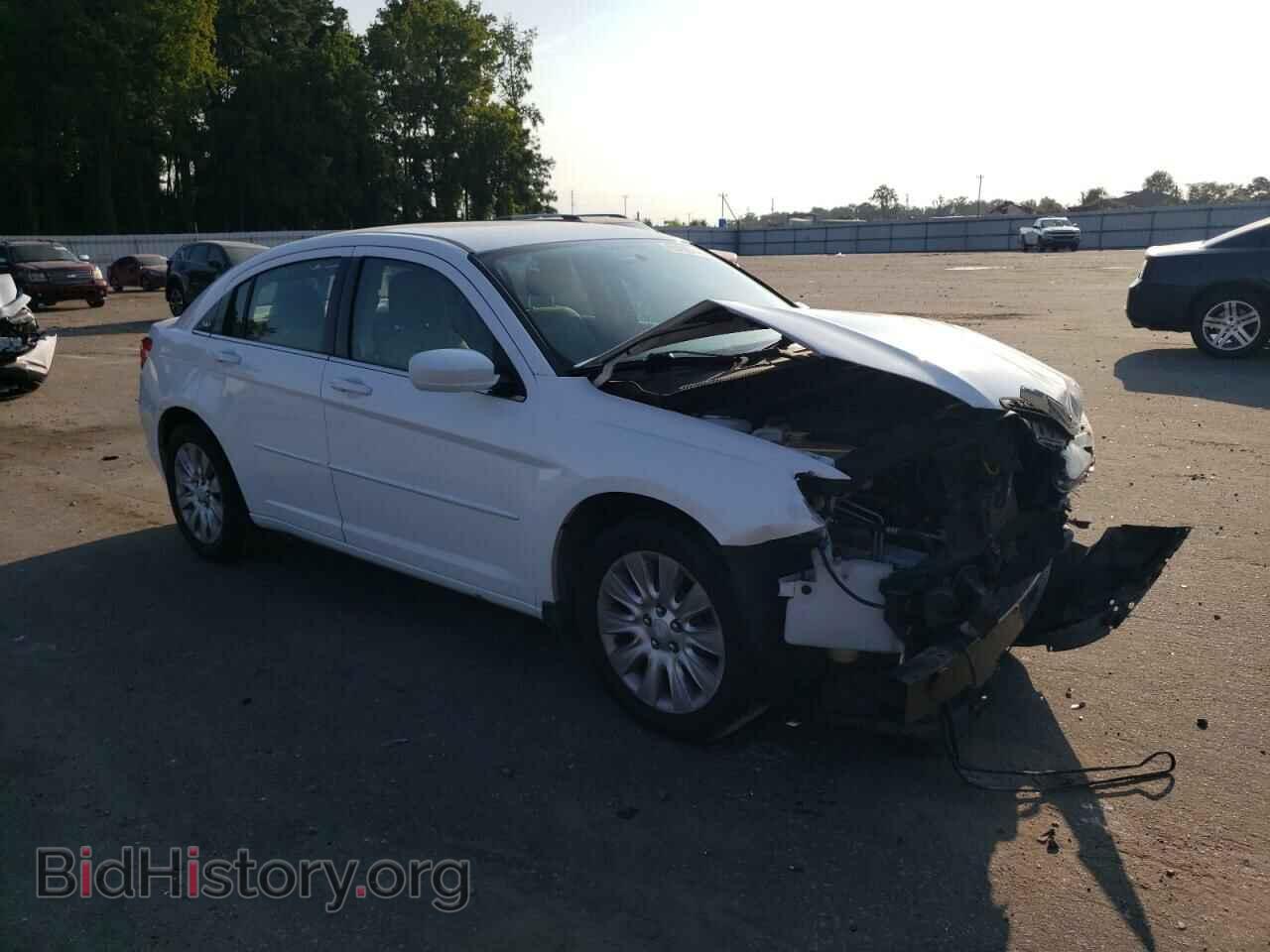 2014 CHRYSLER 200 - VIN: 1C3CCBAB2EN238205 - Фото 4