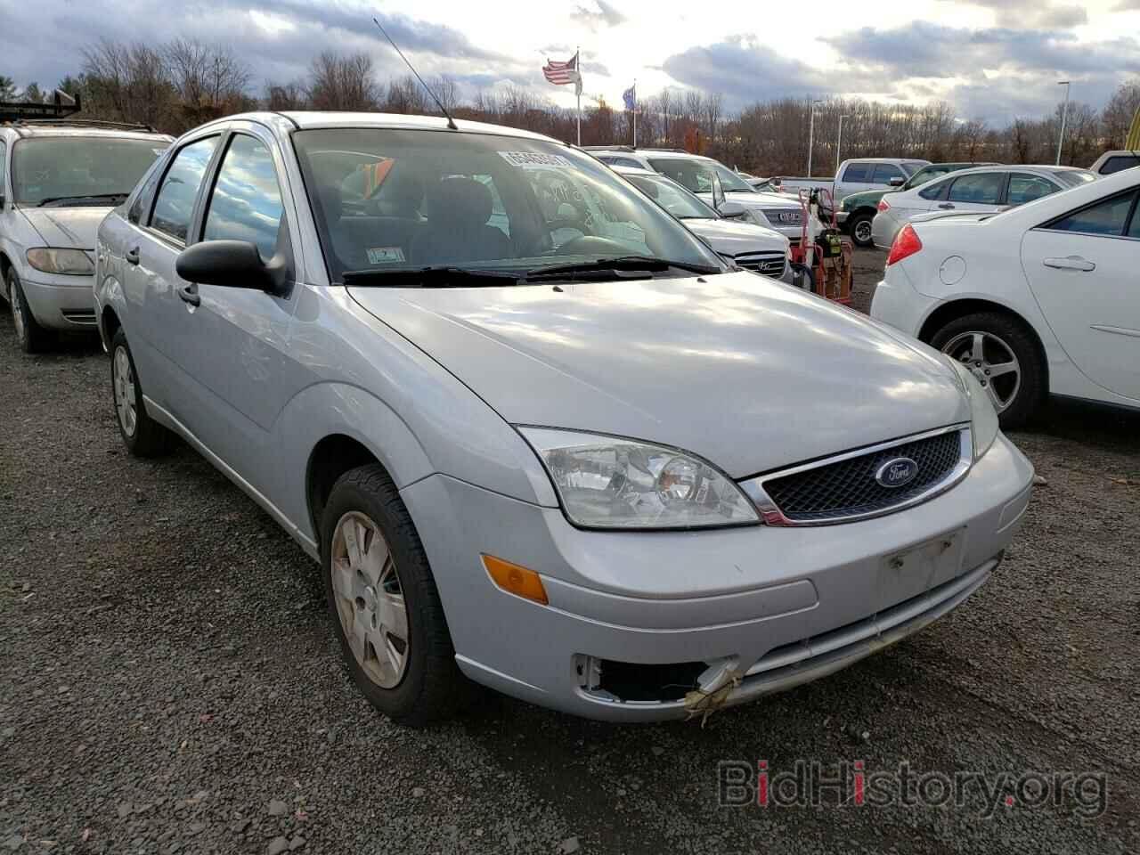 Photo 1FAHP34N37W241294 - FORD FOCUS 2007