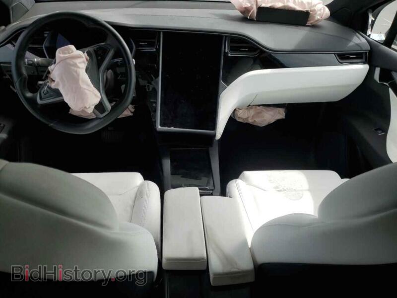 2019 Tesla MODEL X (VIN 5YJXCBE21KF153146) — photo 8 of 15