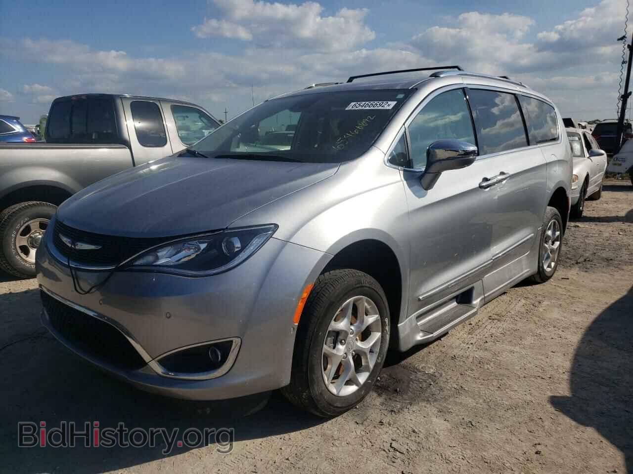 2019 CHRYSLER PACIFICA - VIN: 2C4RC1GG0KR559659 - Photo 2