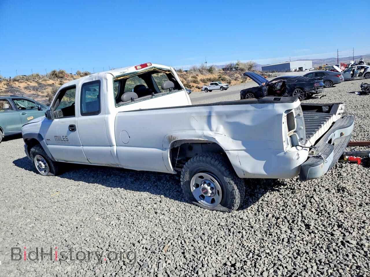2005 GMC SIERRA - VIN: 1GTHK39255E229593 - Фото 2