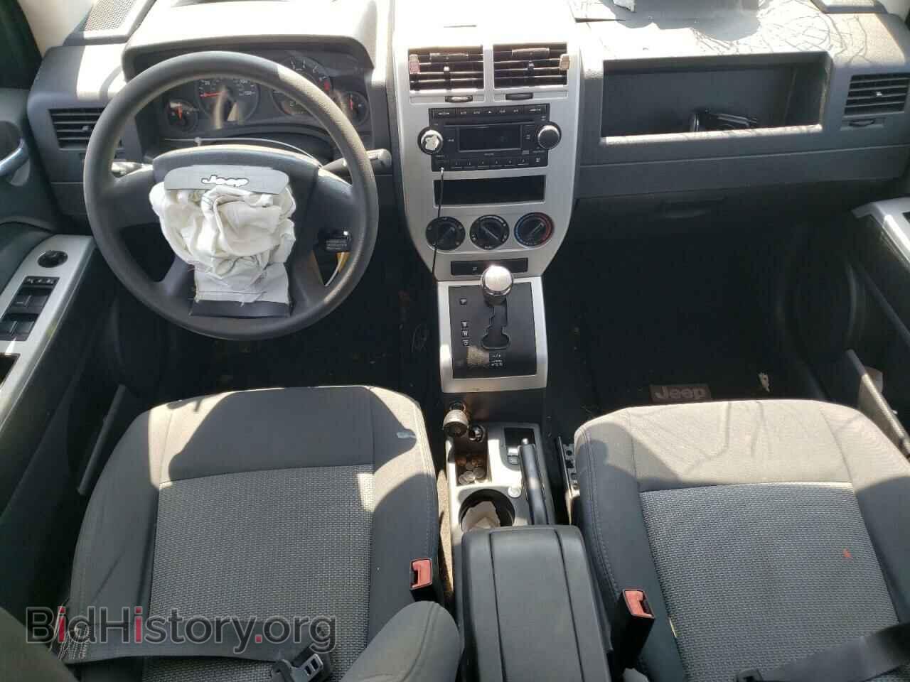 2008 JEEP COMPASS - VIN: 1J8FF47W18D696942 - Фото 8
