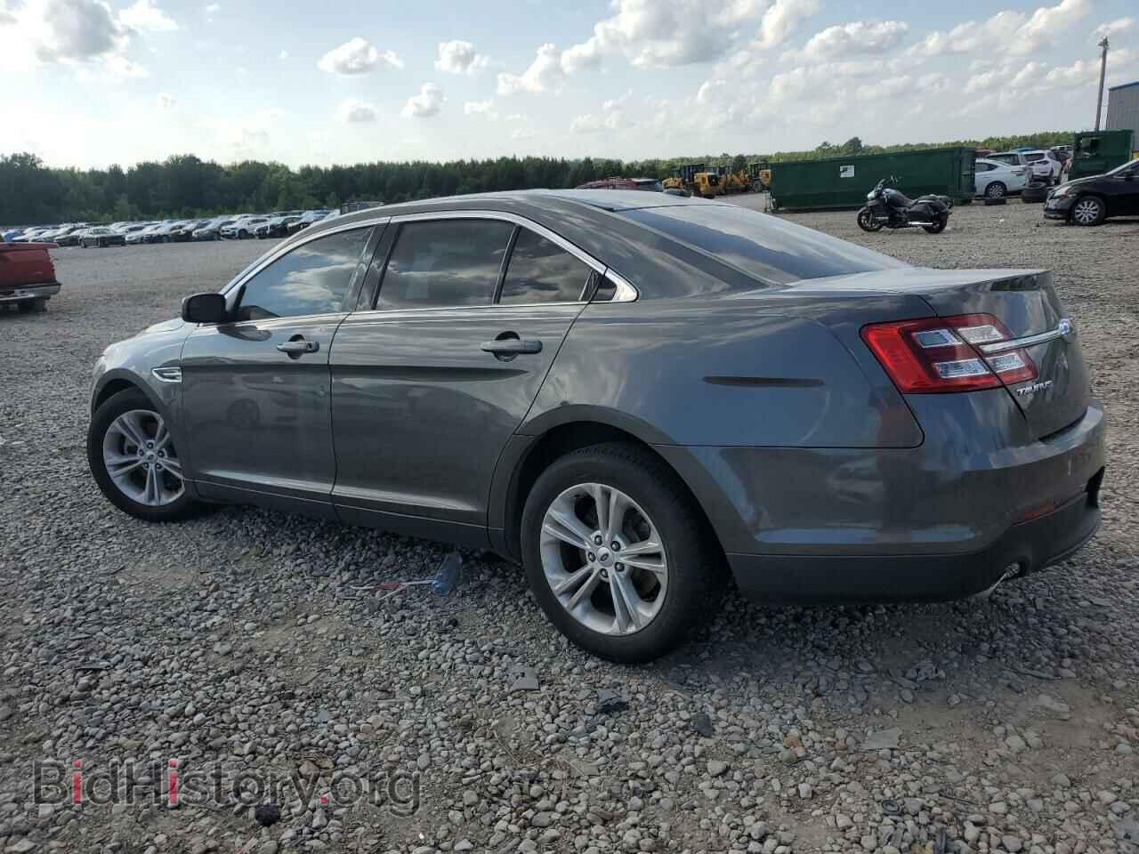 2018 FORD TAURUS - VIN: 1FAHP2E82JG105663 - Фото 2
