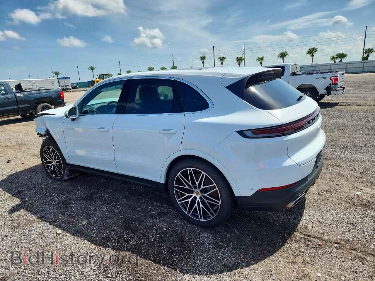 2026 PORSCHE CAYENNE - VIN: WP1AA2AYXTDA04005 - Photo 2