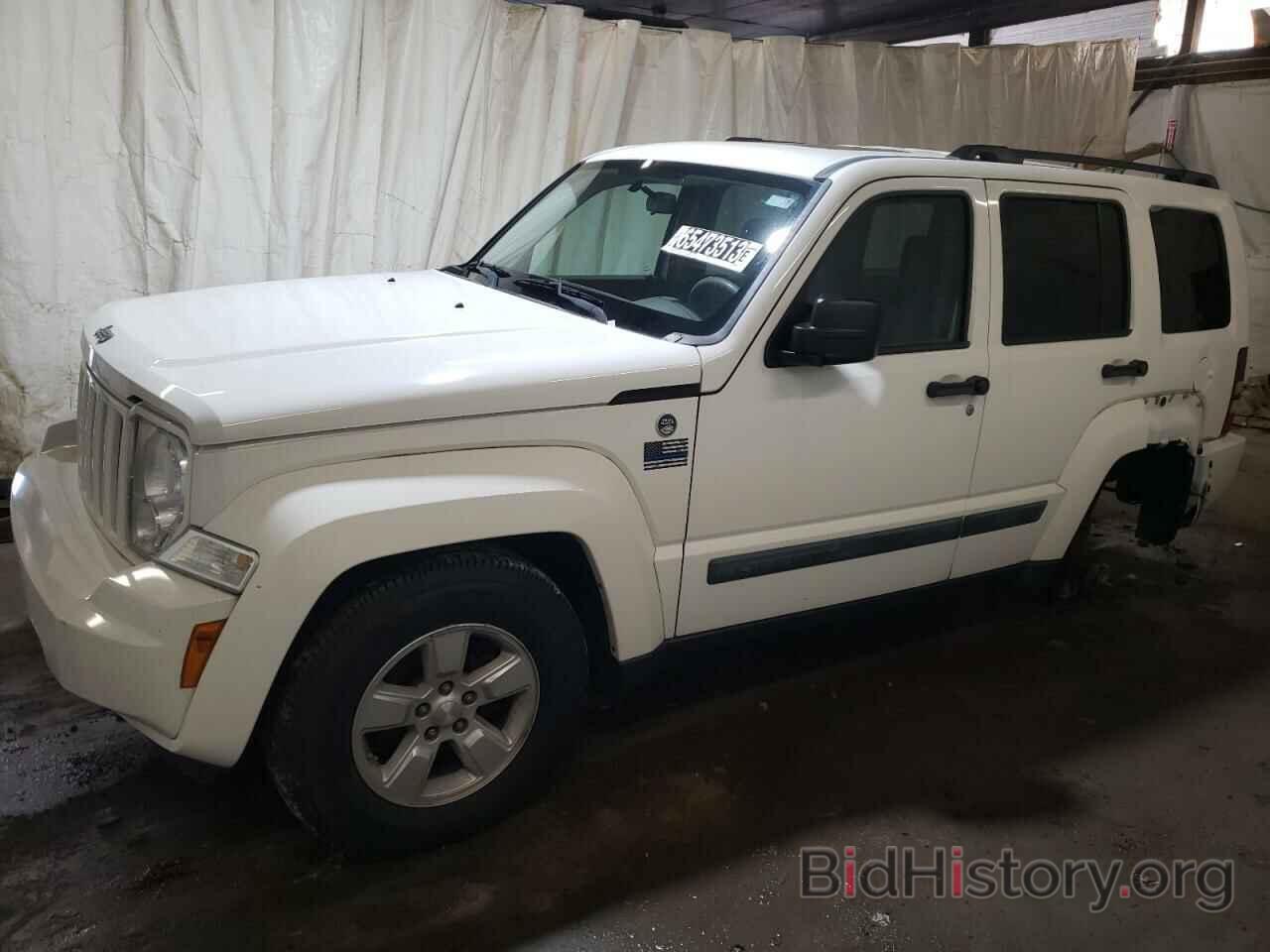 Photo 1J8GN28K89W553208 - JEEP LIBERTY 2009