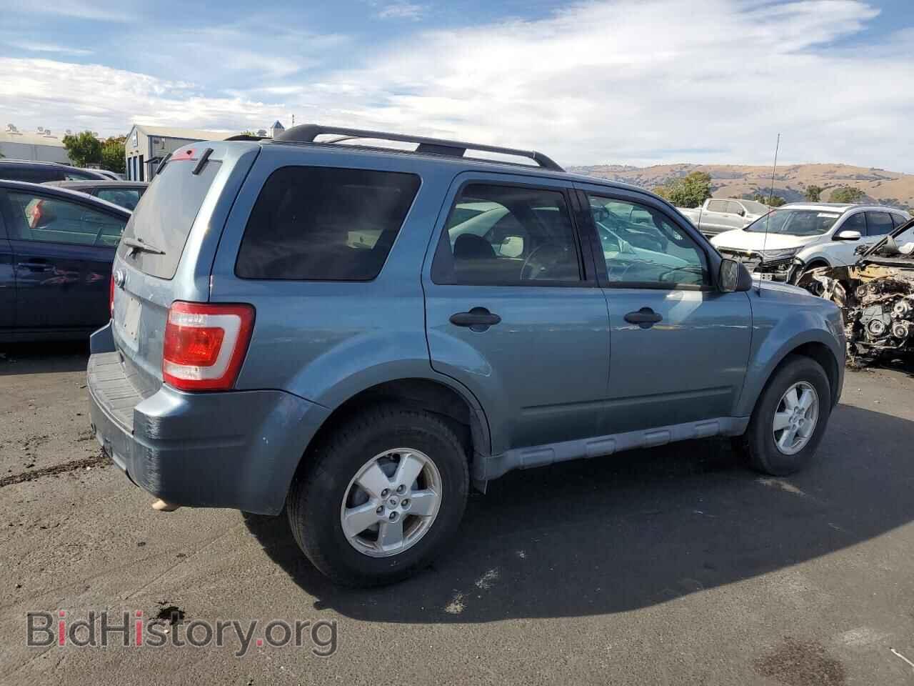 2010 FORD ESCAPE - VIN: 1FMCU0D74AKB42958 - Фото 3