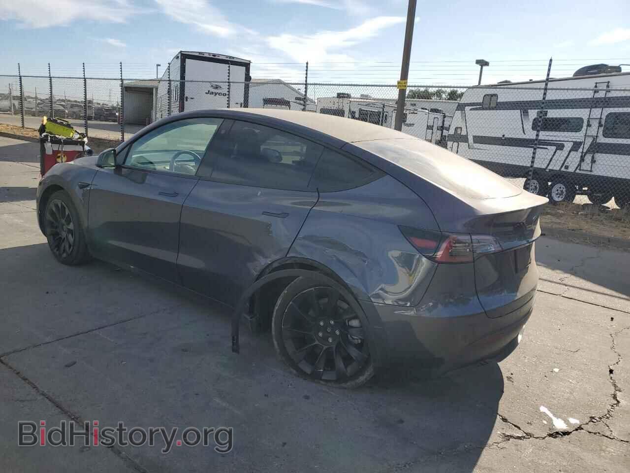 2022 TESLA MODEL Y - VIN: 7SAYGAEE9NF493729 - Фото 2