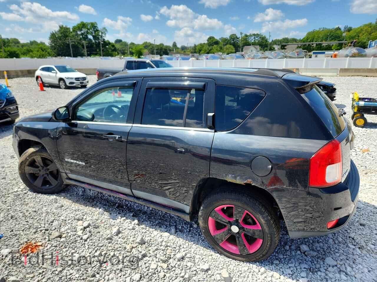 2011 JEEP COMPASS - VIN: 1J4NF1FB7BD161521 - Photo 2